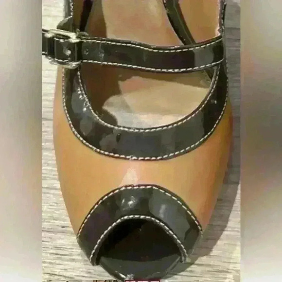 Etienne Aigner two tone shoes size 10 - Picture 5 of 5